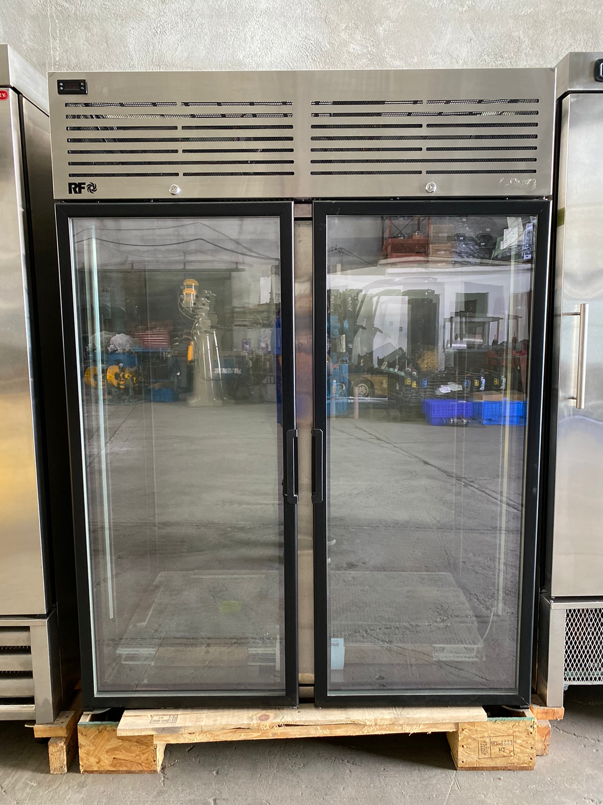 Refrigerador IMBERA nuevo puertas vidrio