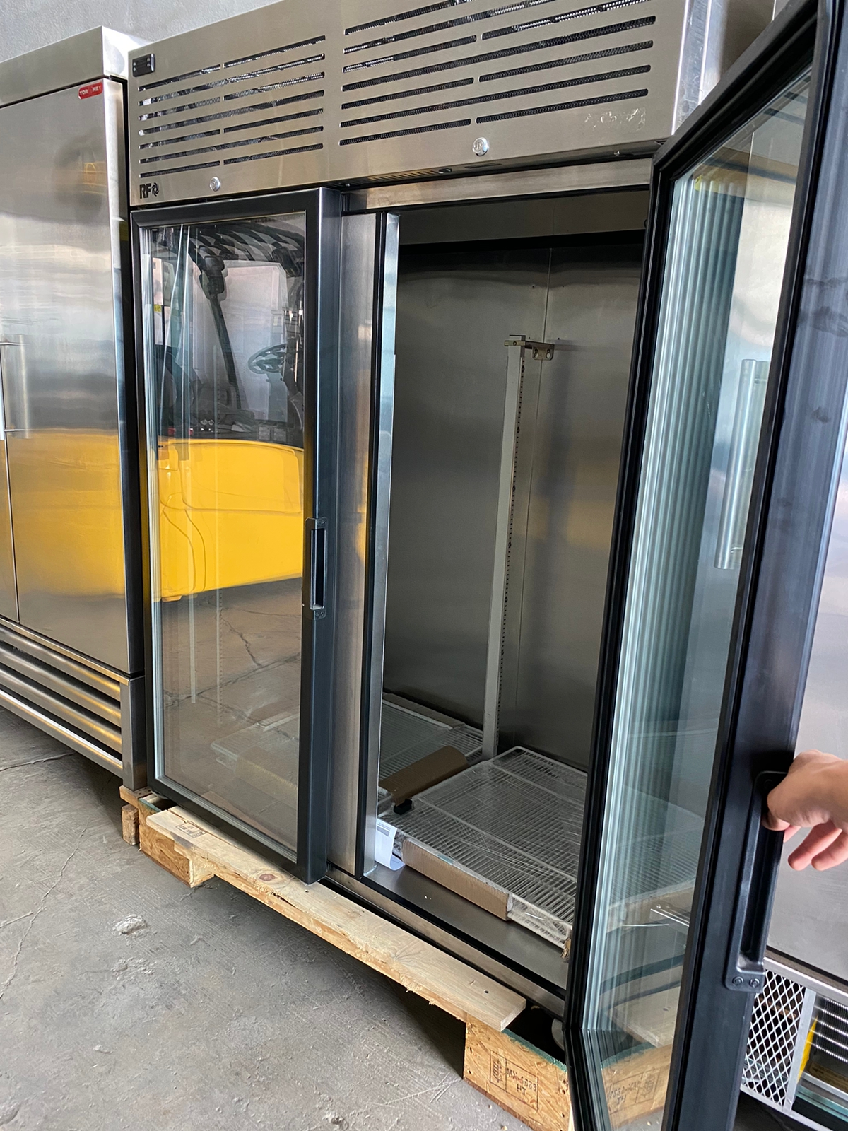 Refrigerador IMBERA nuevo puertas vidrio