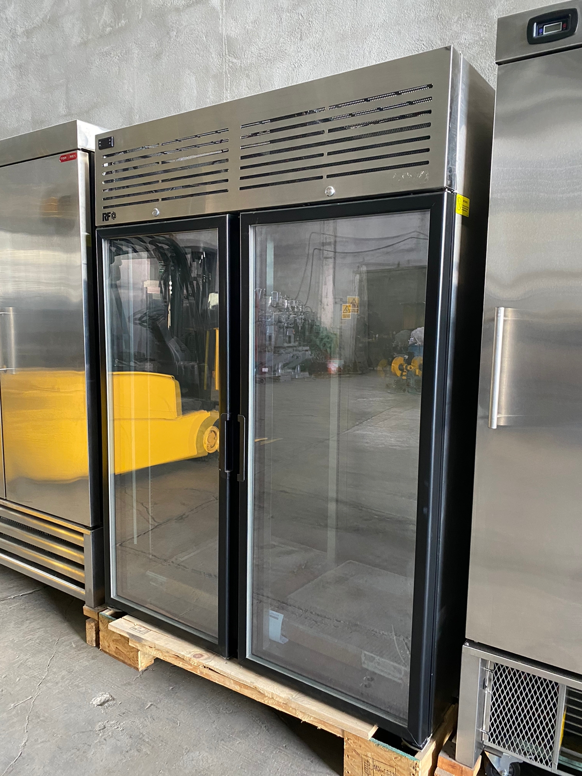 Refrigerador IMBERA nuevo puertas vidrio